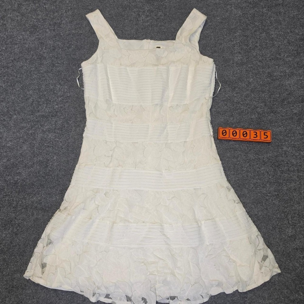 Julian Taylor Size 16 White lace dress with ruffled tiers and floral embroidery